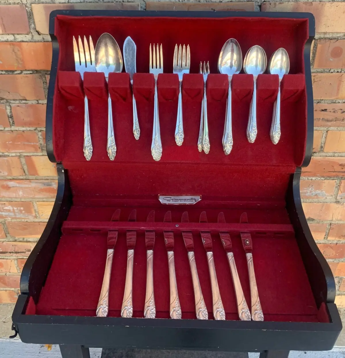 Lot Of Community Silverplate Cutlery In Ebonized Chinoiserie Box 1
