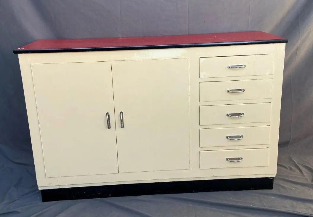 40'S Kitchen Cabinet With Red Flormica Top - As Found 1