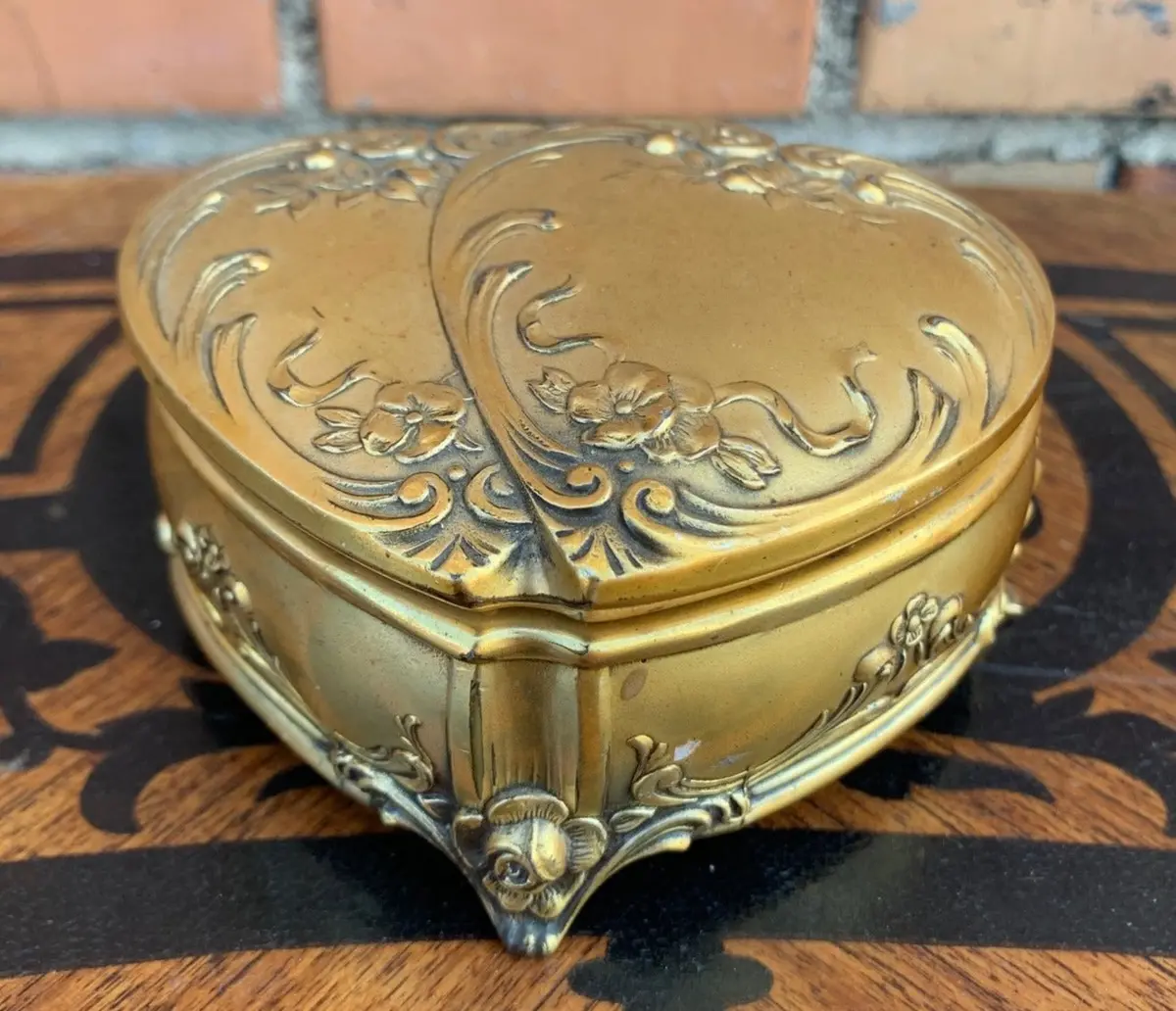 Heart Shaped Heavy Brass Box 1
