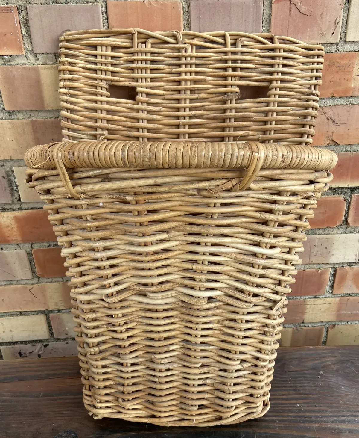 Hanging Grape Picker Wicker Basket 1