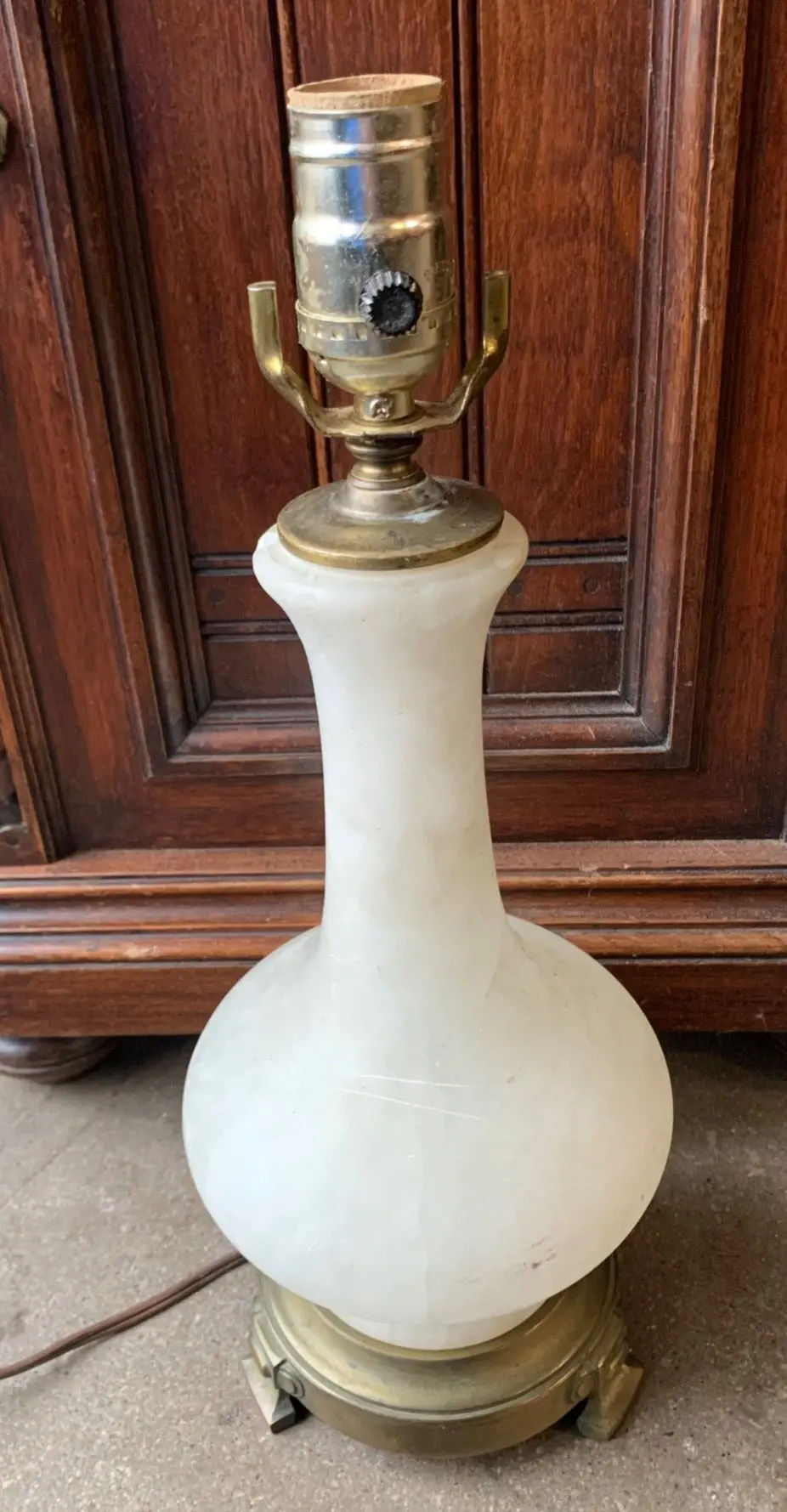 Alabaster Lamp With Brass Base - As Found 1