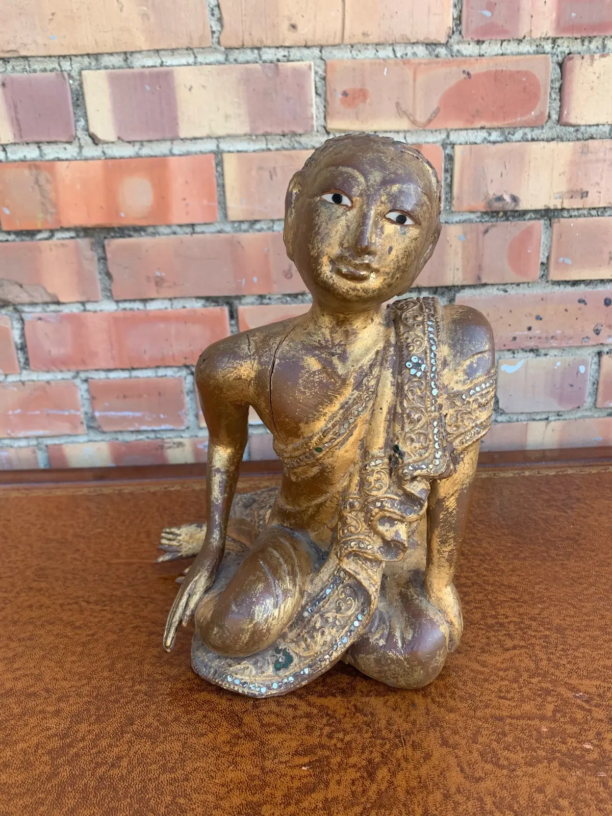 Gilt Wood Jin Buddha 1