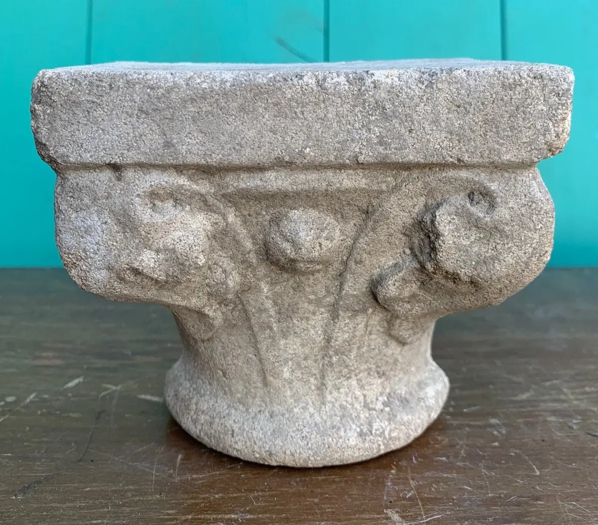 Small Concrete Corinthian Half Capital 1