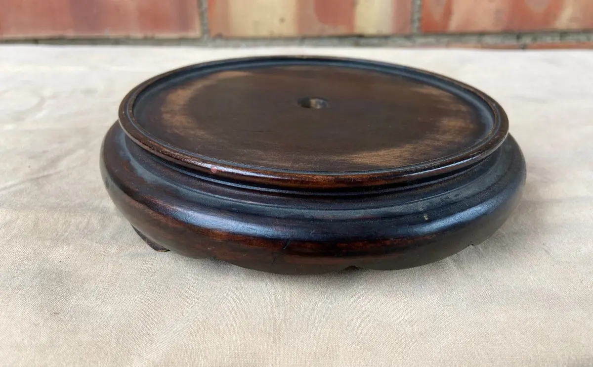 Small Round Lamp Base 1