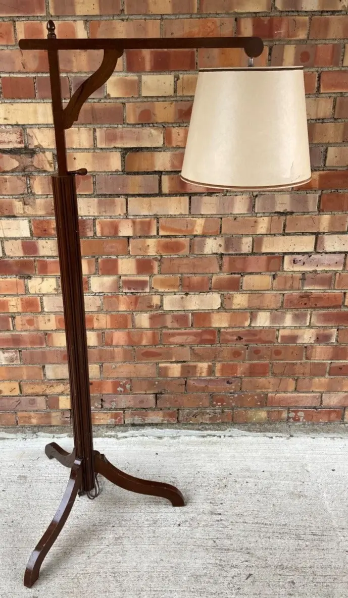 Adjustable Belgian Floor Lamp 1