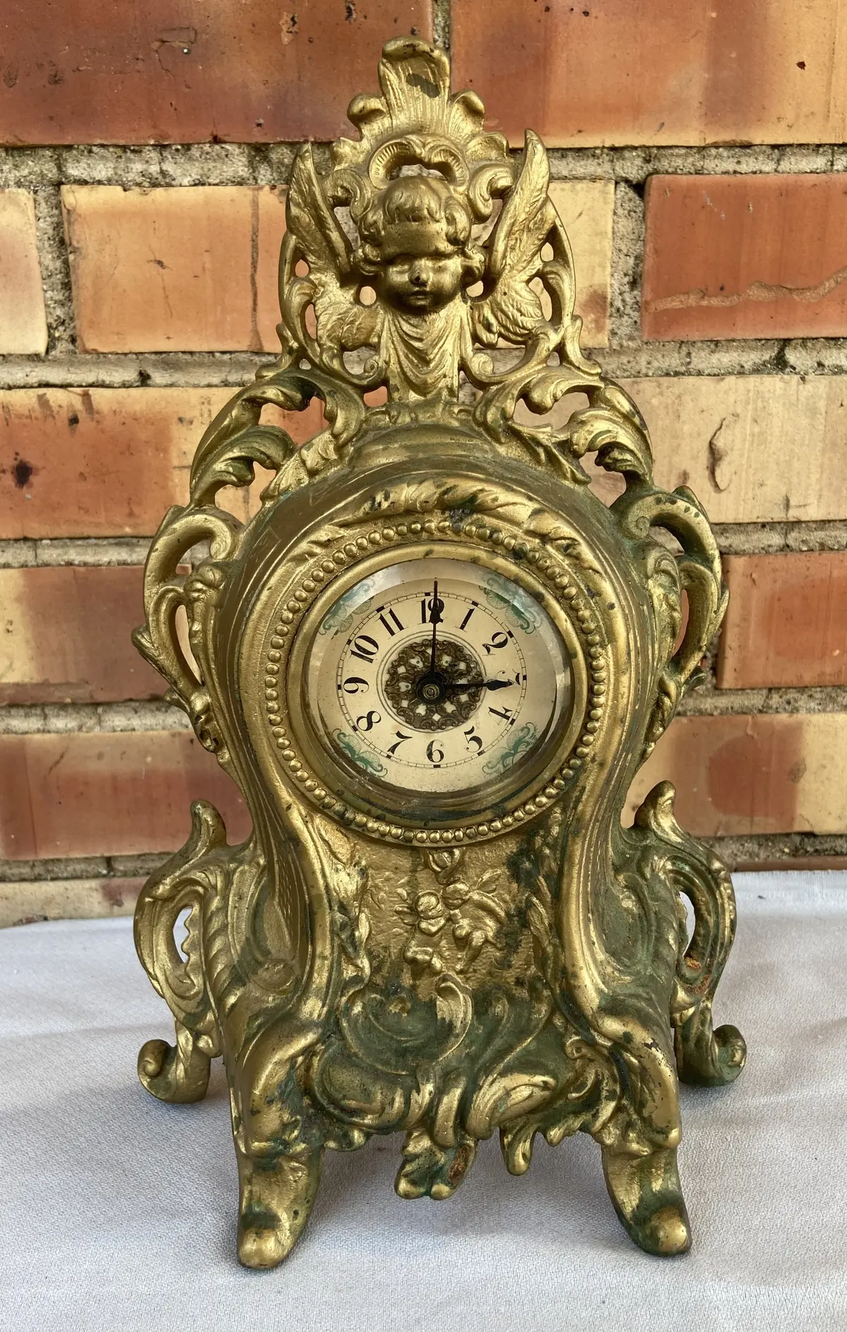 Iron Gold Clock With Face 1