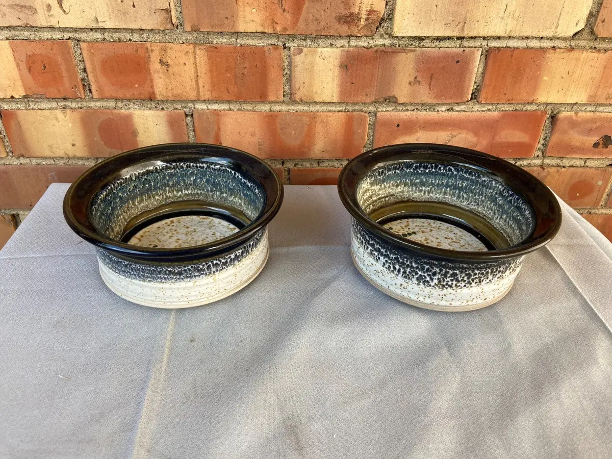 (Sold) Pair Of Cundiff Pottery Bowls 1