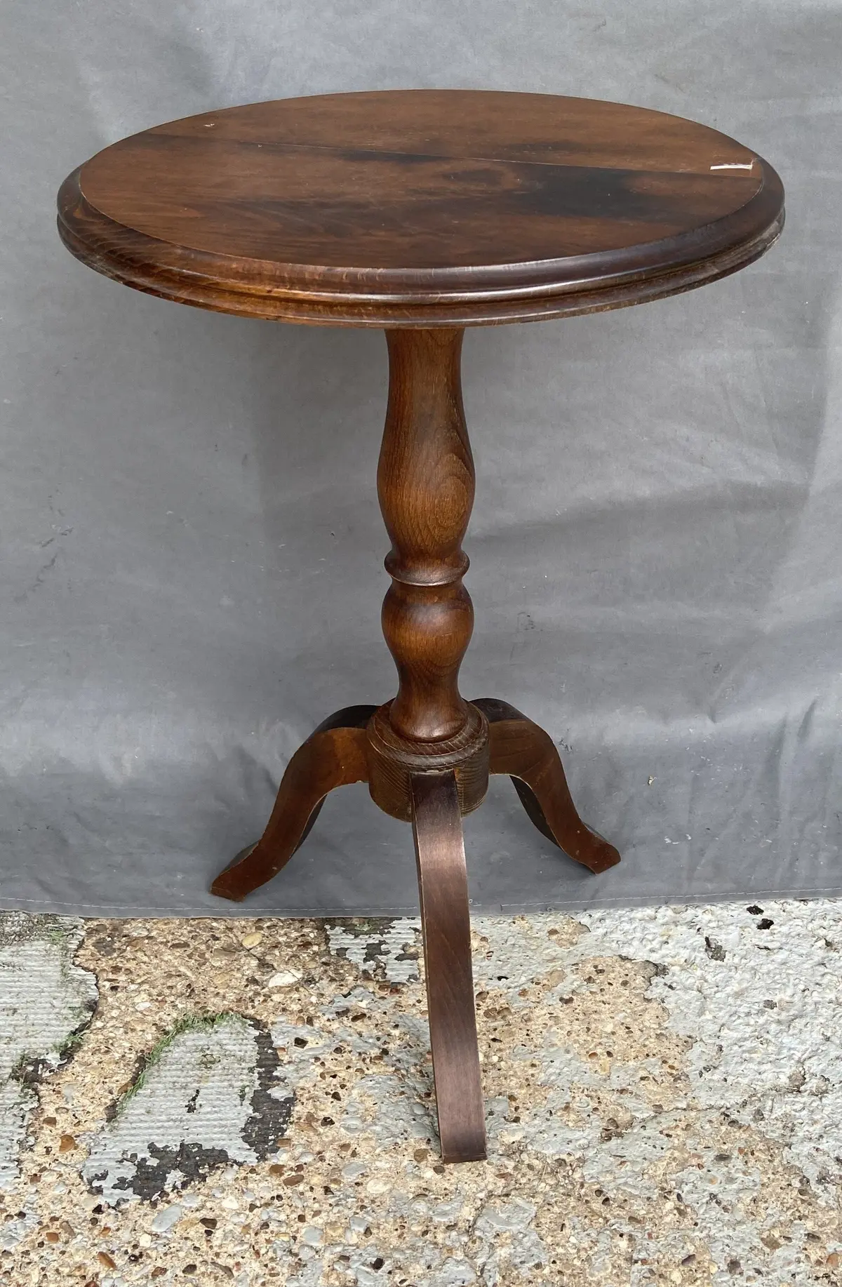 Tripod Oak Pedestal Wine Table 1
