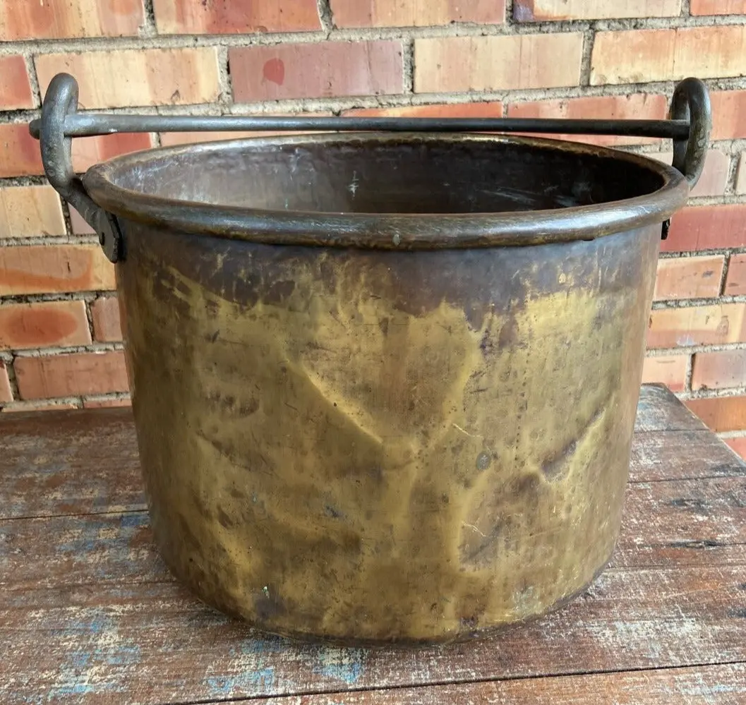 Brass Kindling Pot 1