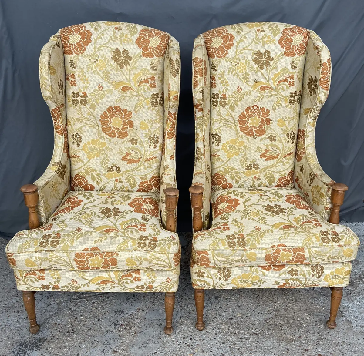 Pair Of Wing Back 1960 Chairs With Turned Legs 1
