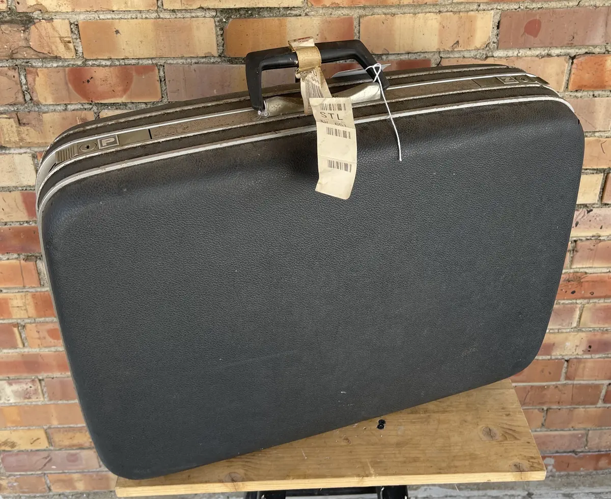 Samsonite Suitcase 1