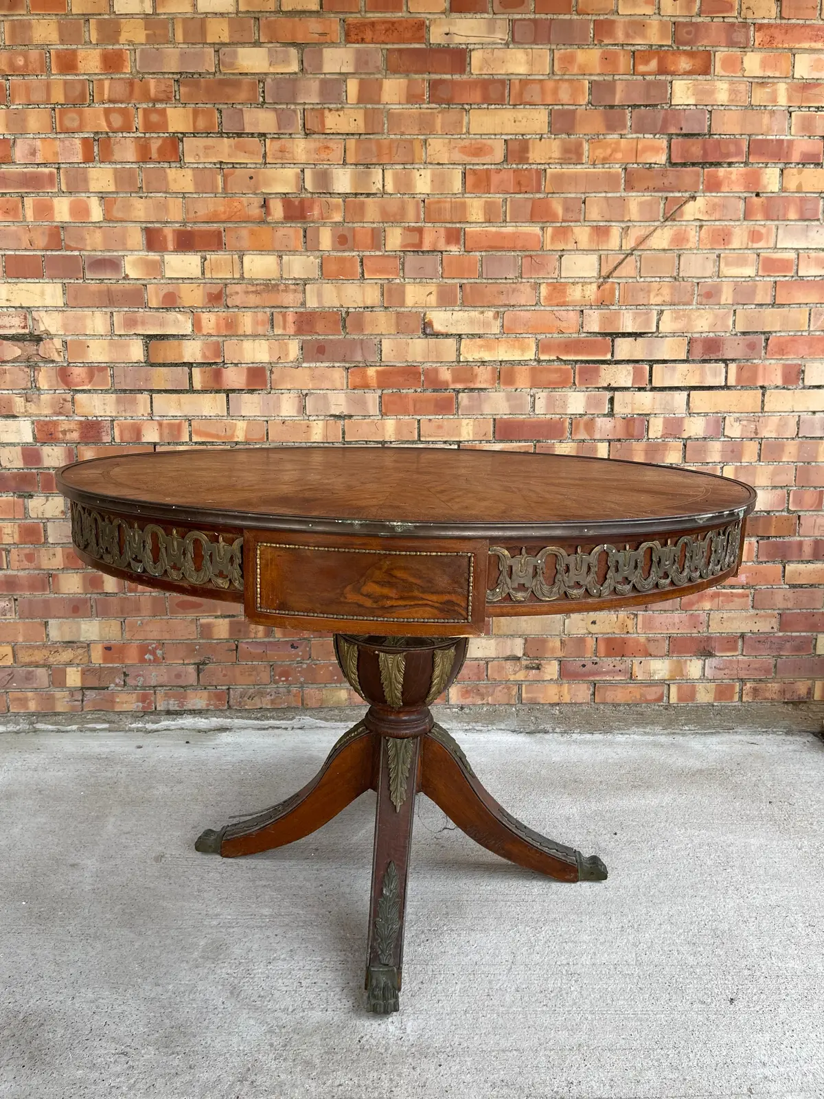 Large Round Regency Style Inlaid Table With Ormulu 1