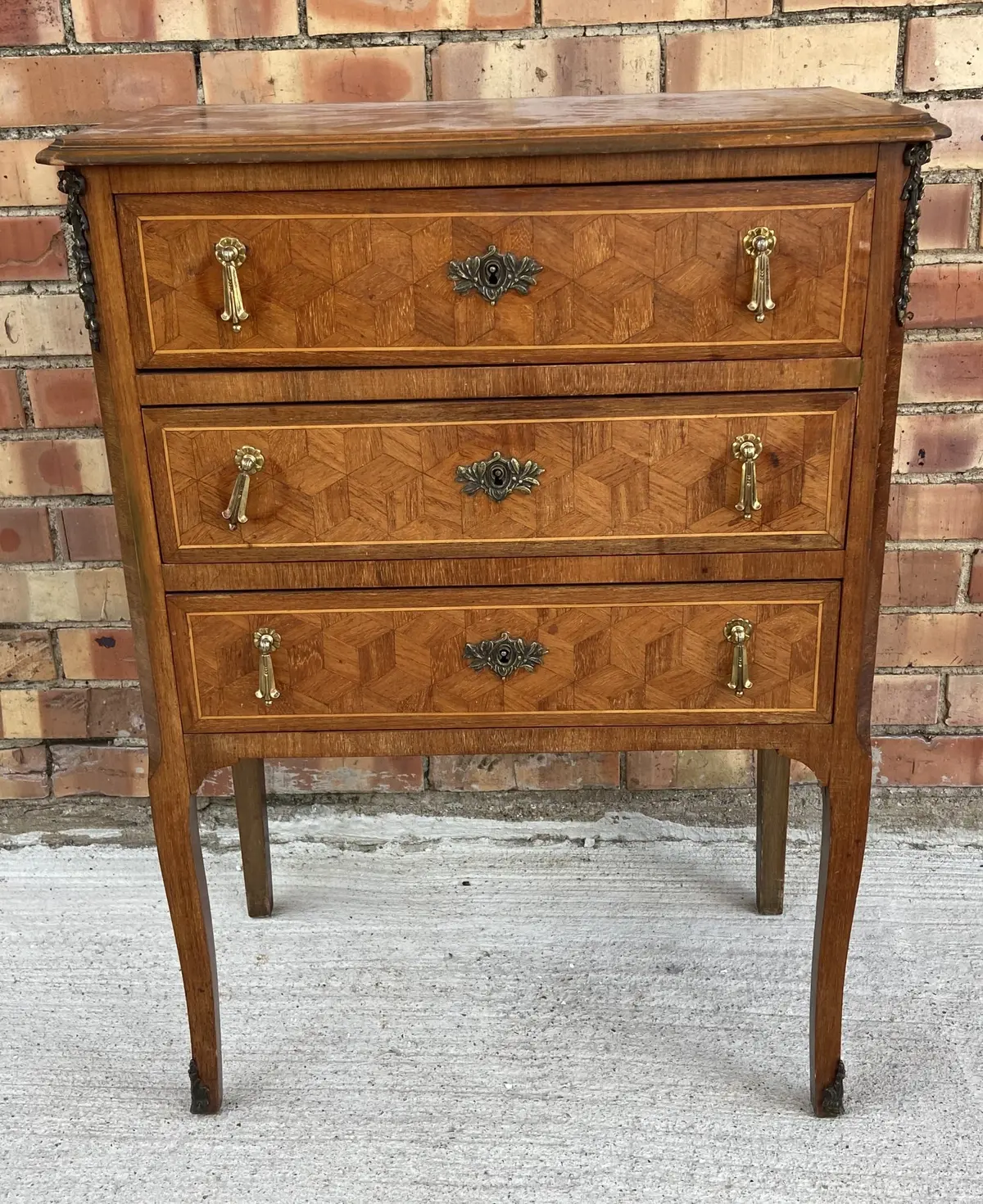 Small 3 Drawer Chest With Marquetry And Ormolu 1