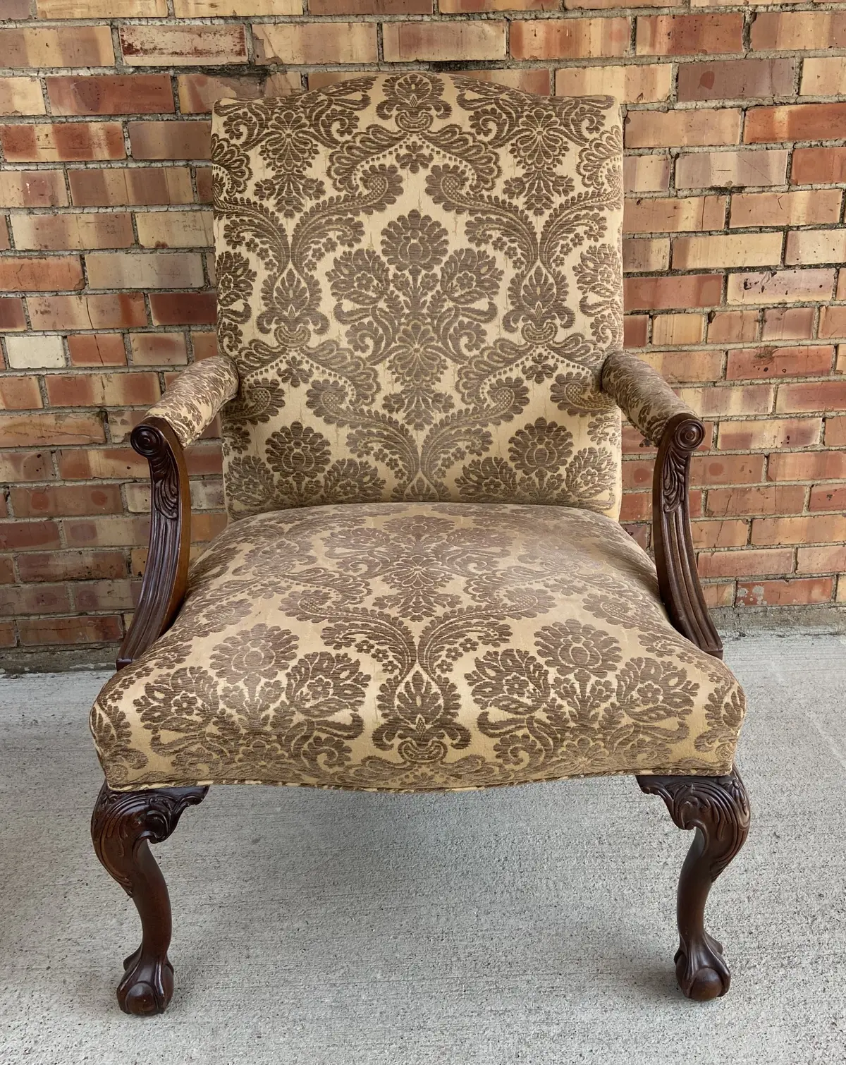Federal Style Arm Chair With Balll And Claw Feet 1