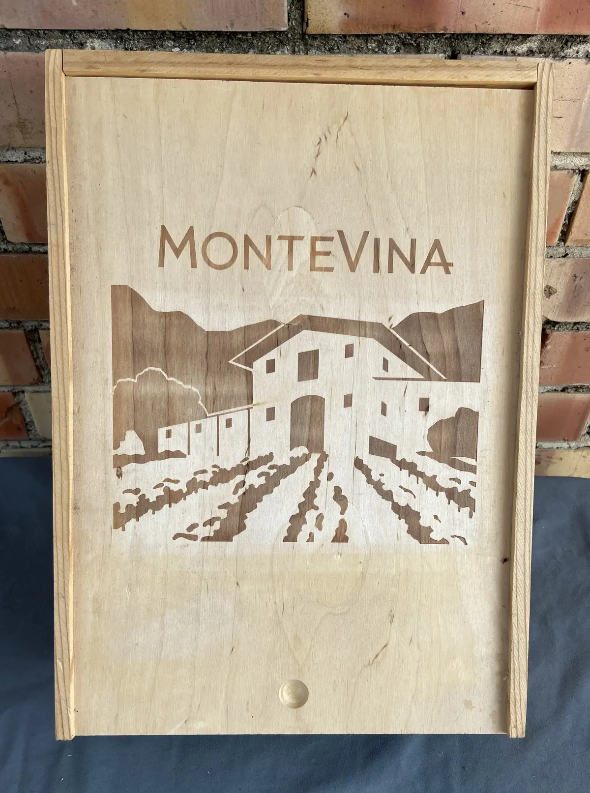 Monte Vino Wood Wine Box 1