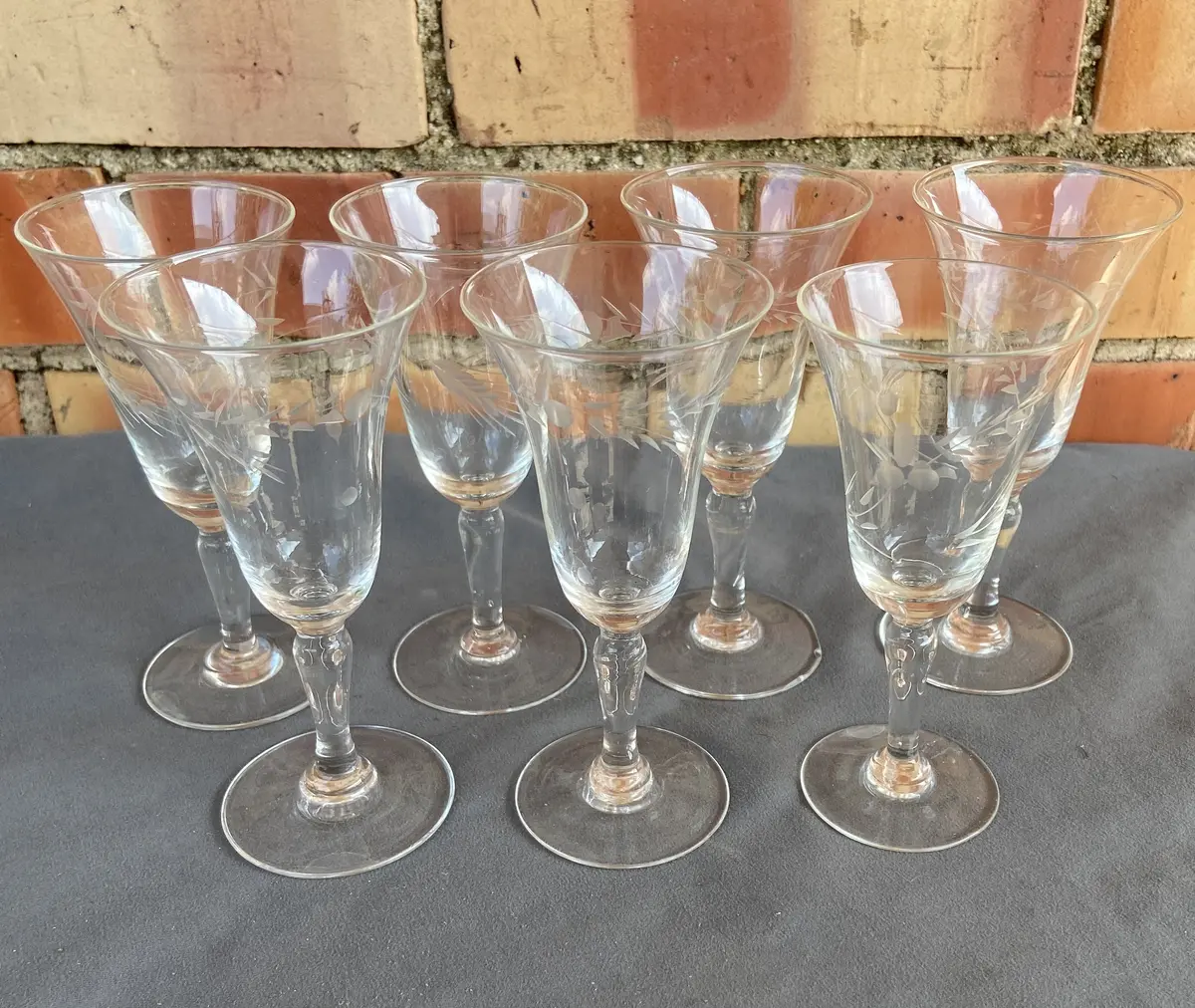 Set Of 7 Etched Glass Cordials 1