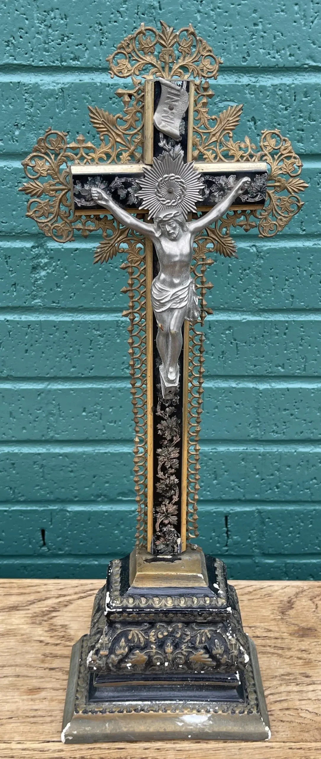 Black And Gold  Filigree Standing Crucifx 1
