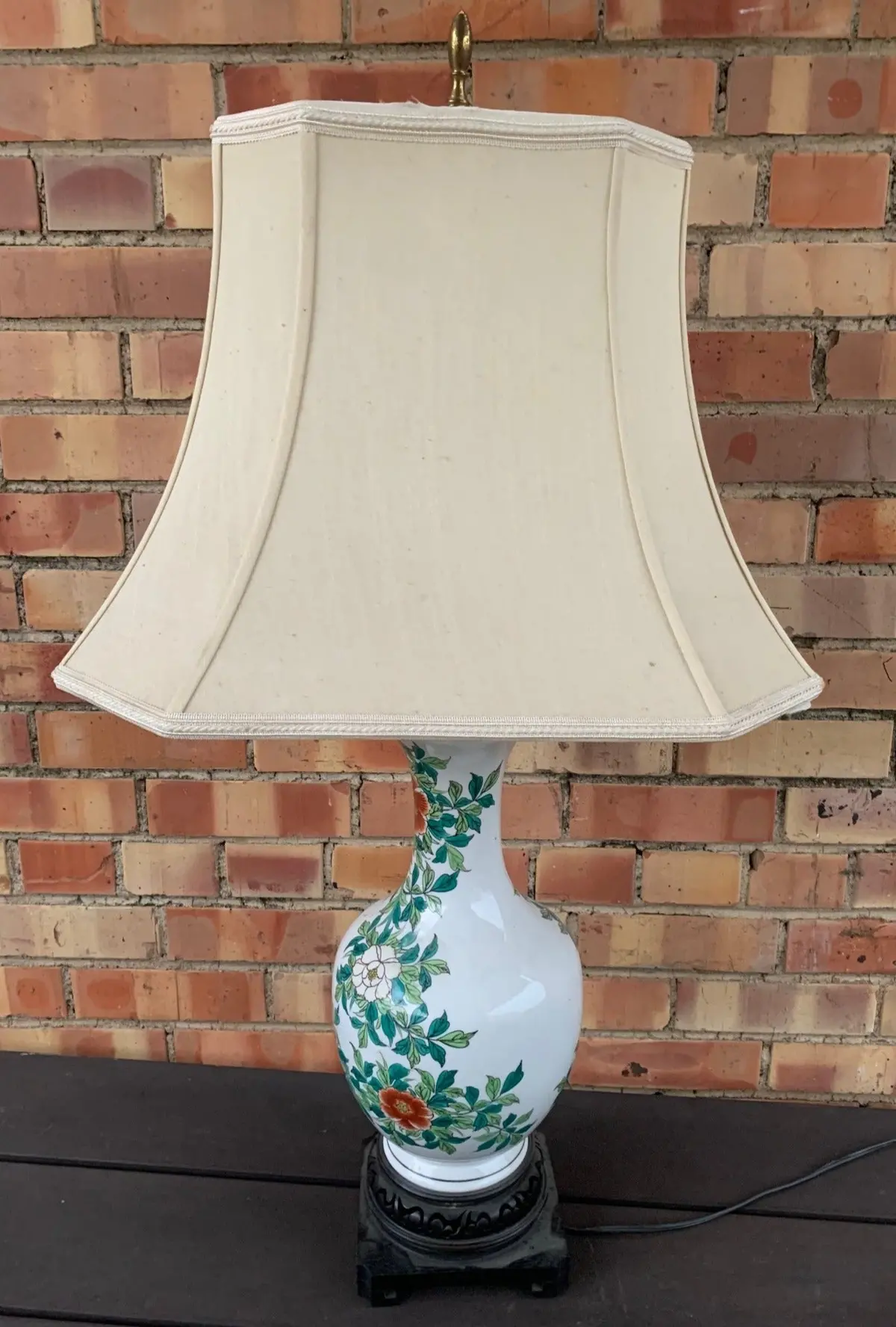 Asian Pottery Lamp 1