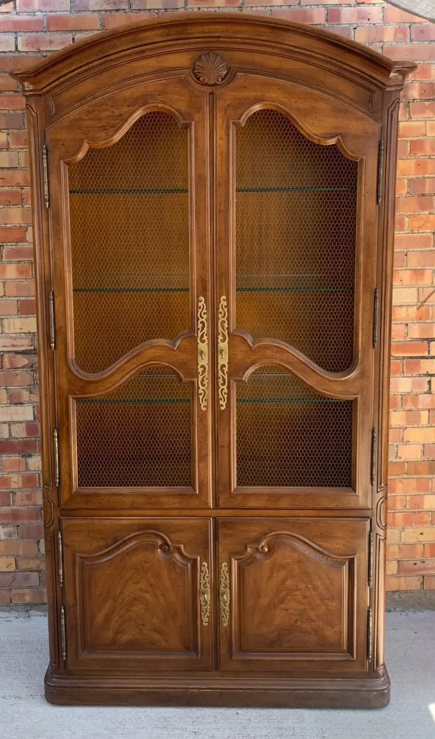 Henredon Arched Shell Carved Cabinet With Chicken Wire 1
