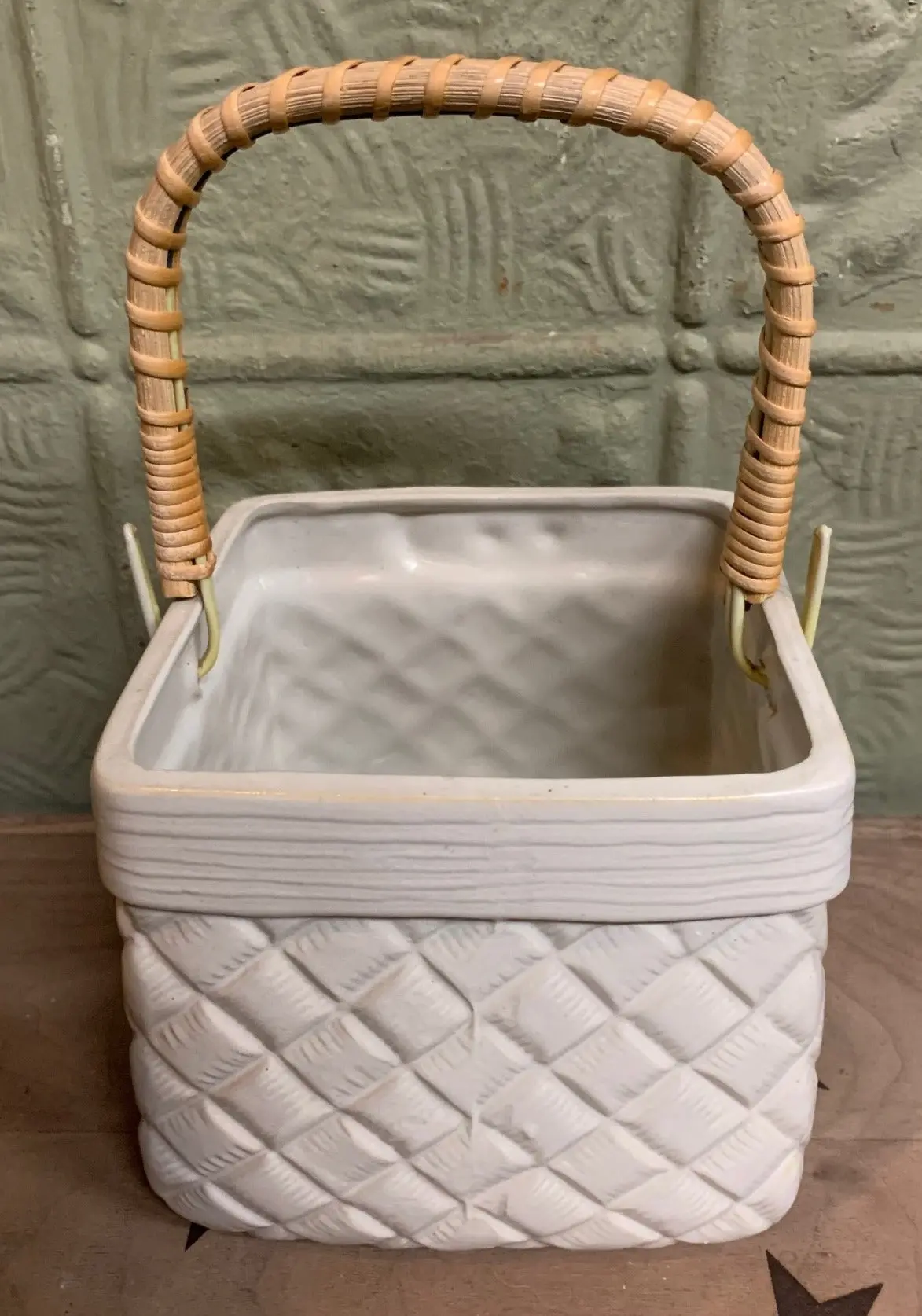 Small White Ceramic Basket With Rattan Handle 1