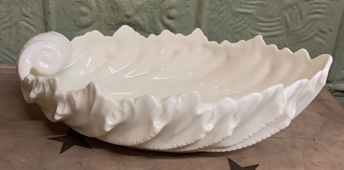 Lenox Acanthus Leaf Dish 1