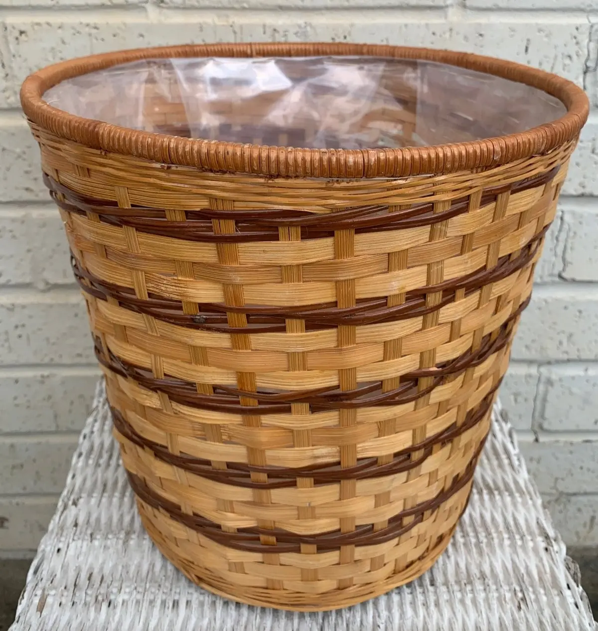 Planter Or Waste Basket With Plastic Liner 1