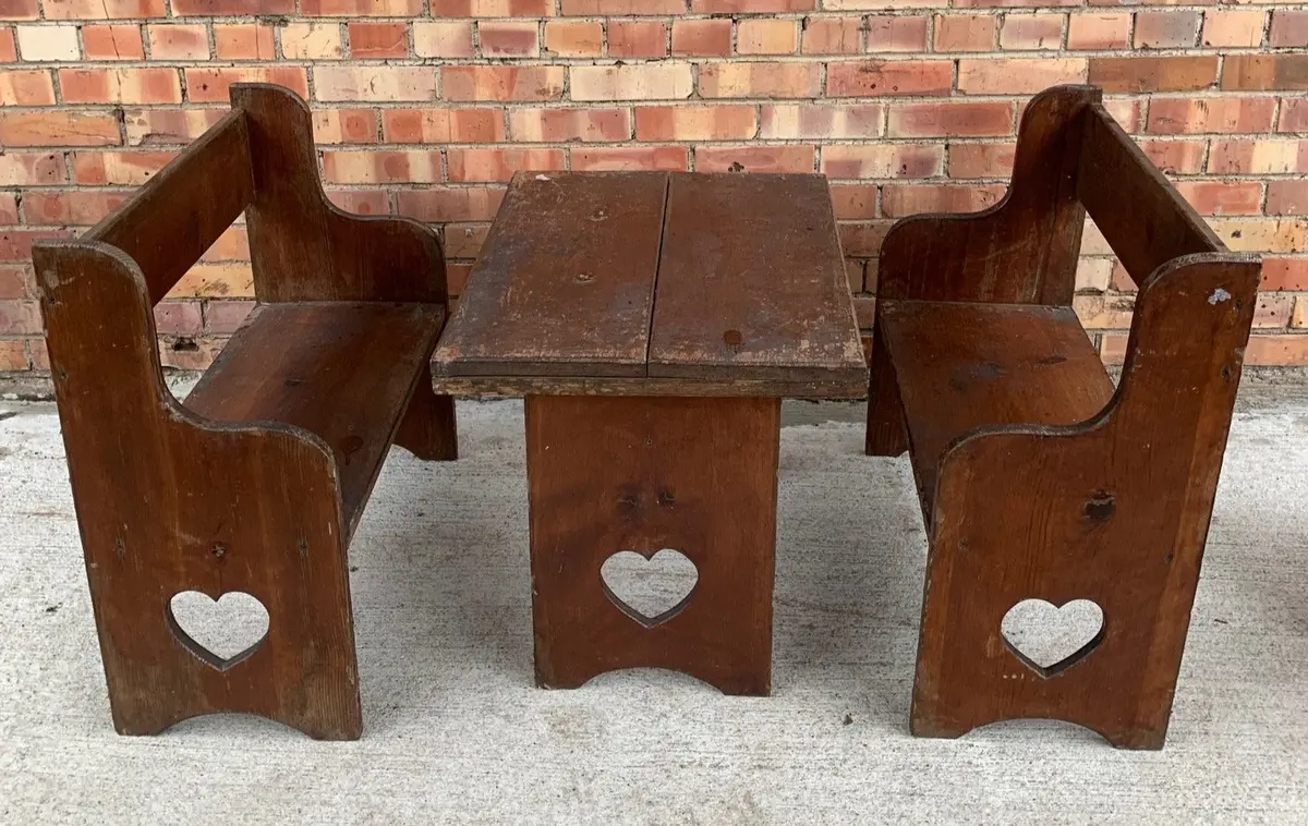 Child's Pine Trestle Table And 2 Benches Set 1