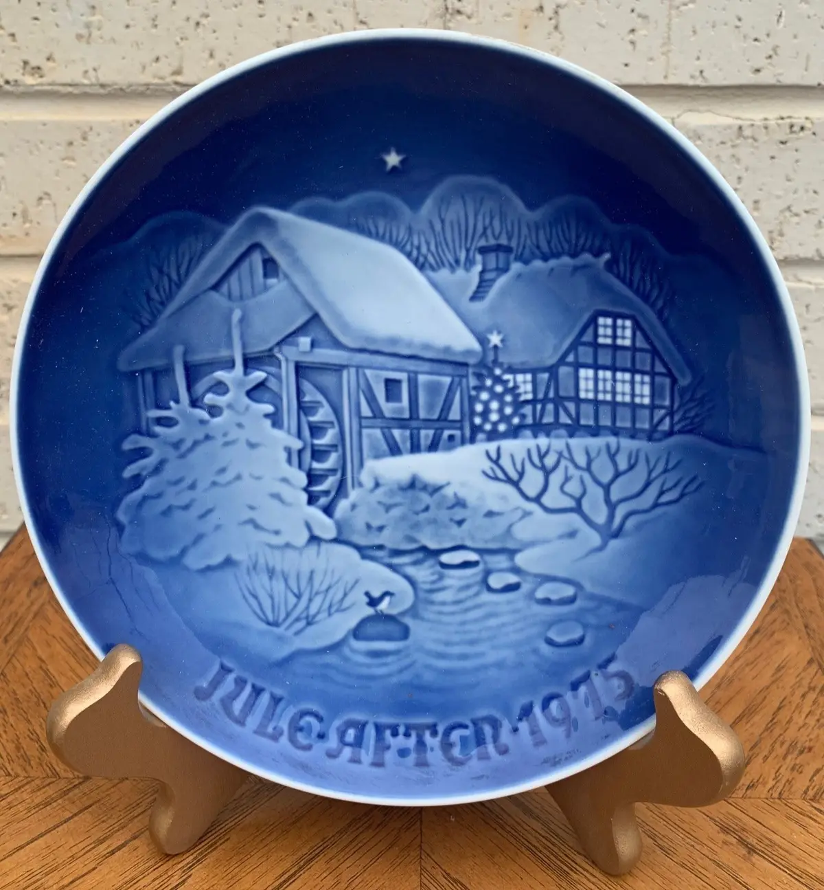 1975 Blue And White Royal Copenhagen Plate 1