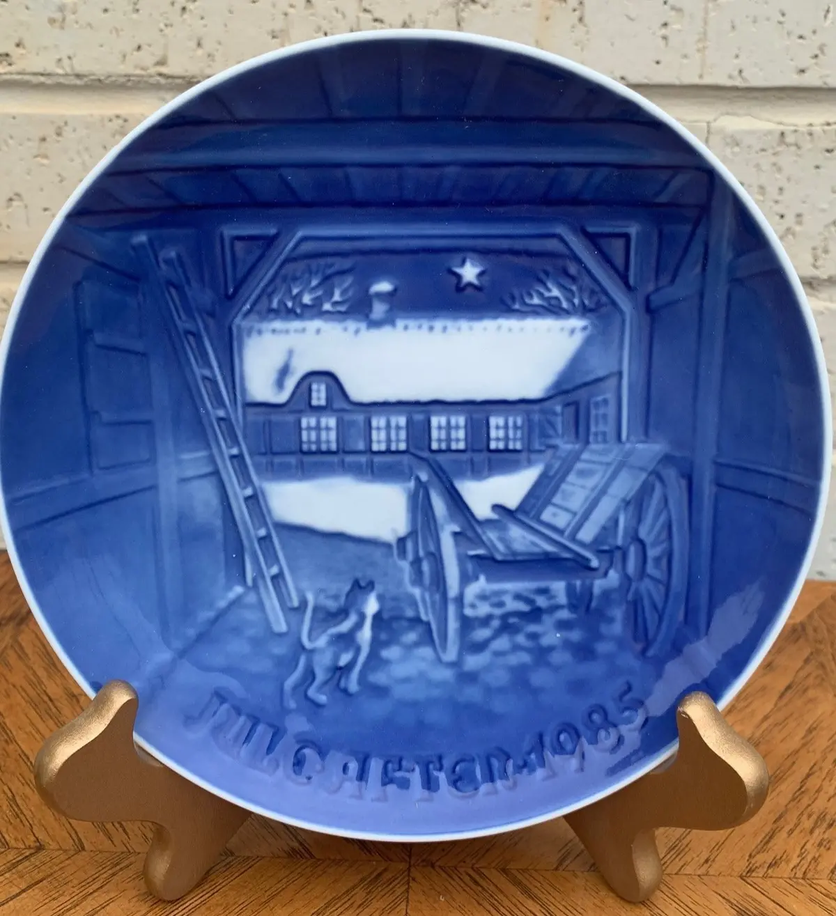 1985 Blue And White Royal Copenhagen Plate 1