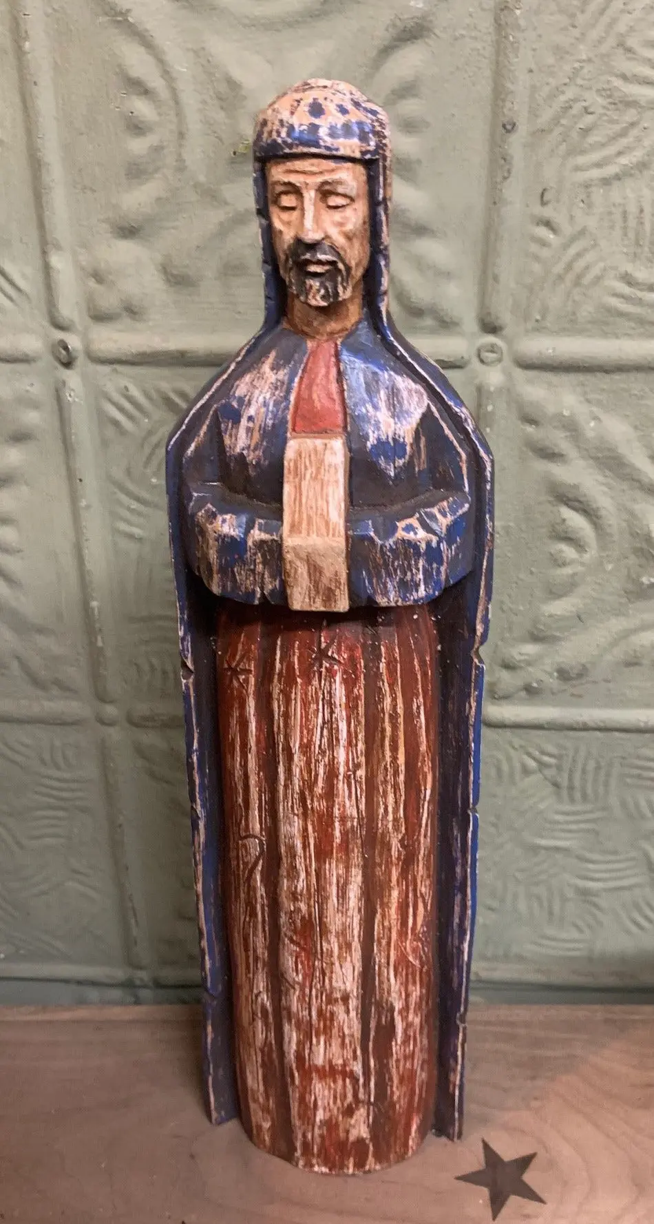 Faux Carved Wood Knights Templar Figure 1