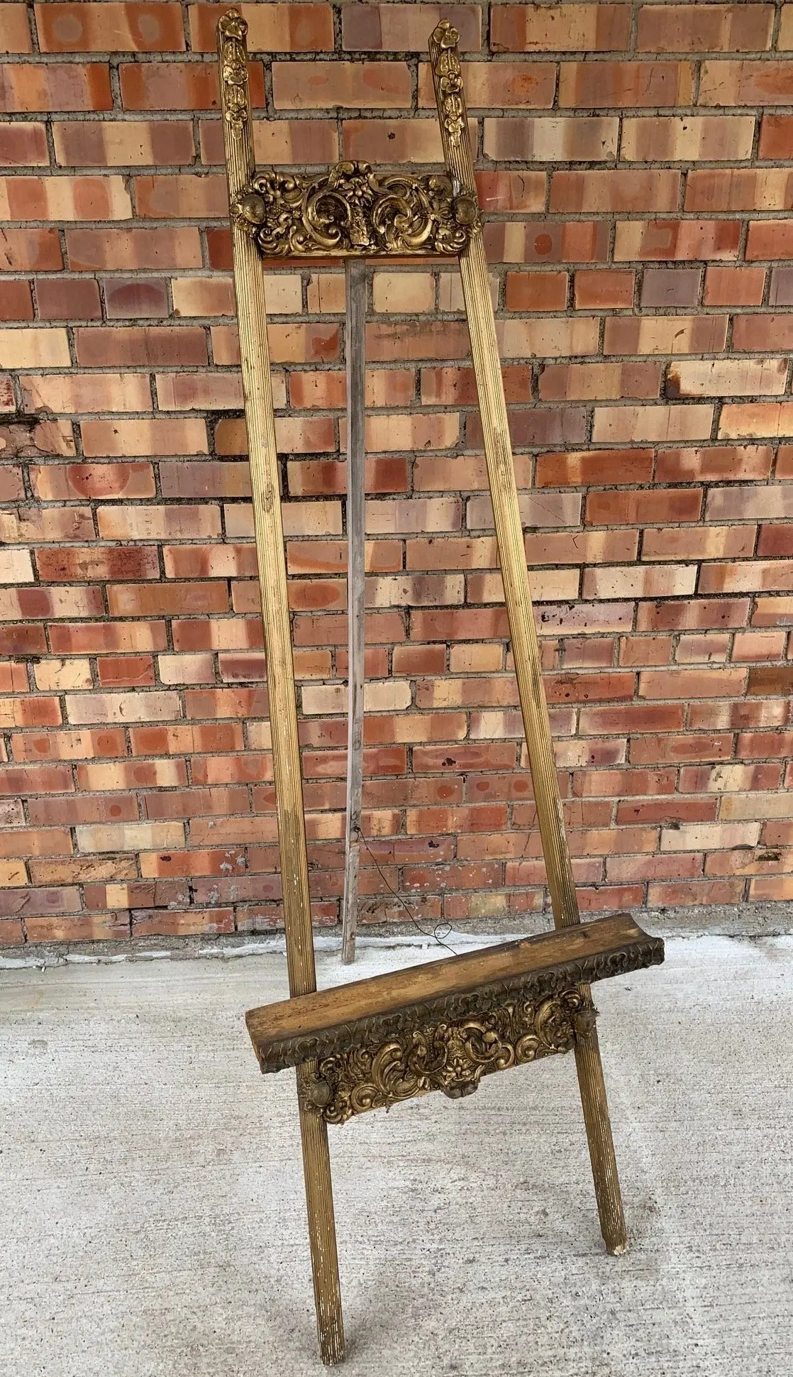 Gold Gilded Tall Wood Picture Easel 1