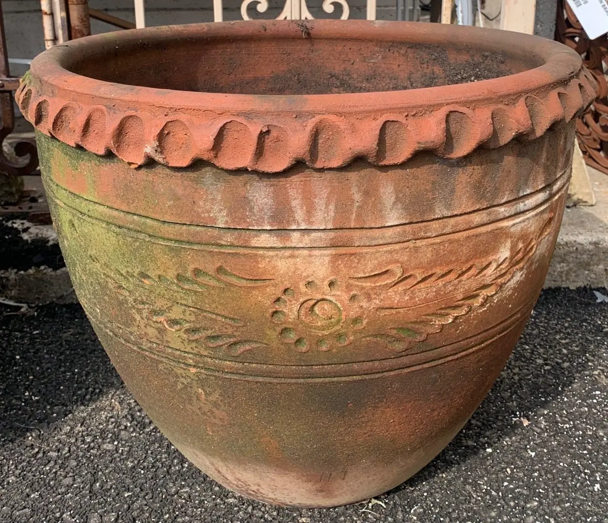 Large Terracotta Planter 1