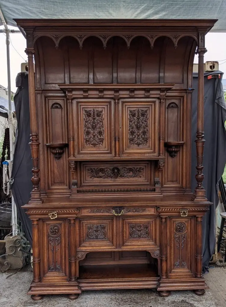 Fabulous Walnut Hooded Buffet With Angel Head 1
