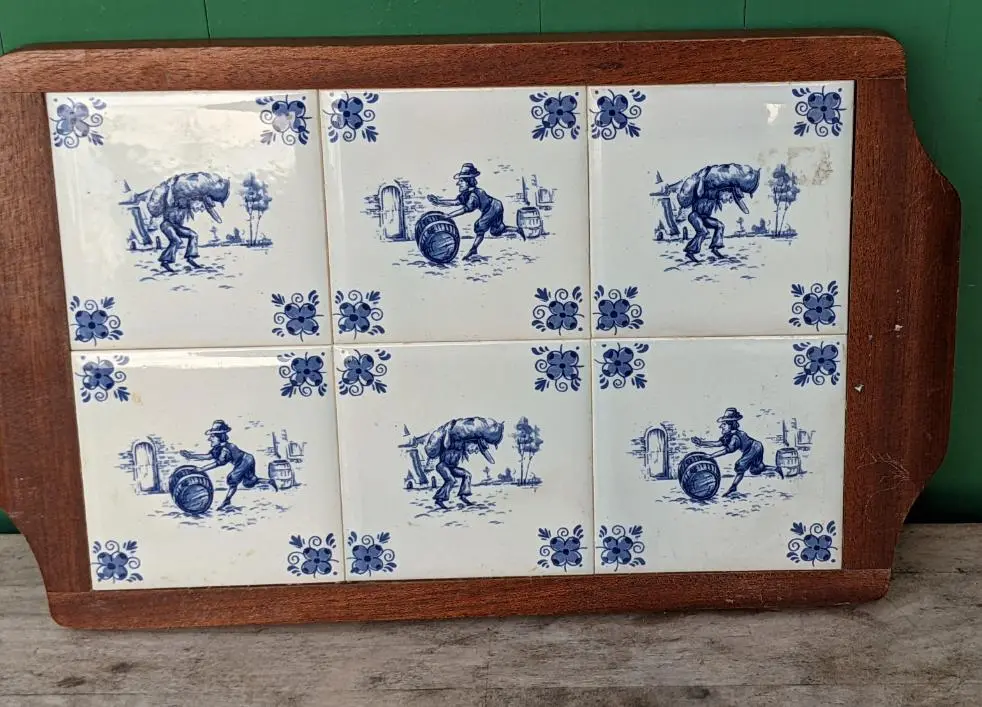 Blue And White Delft Cutting Board Tray 1