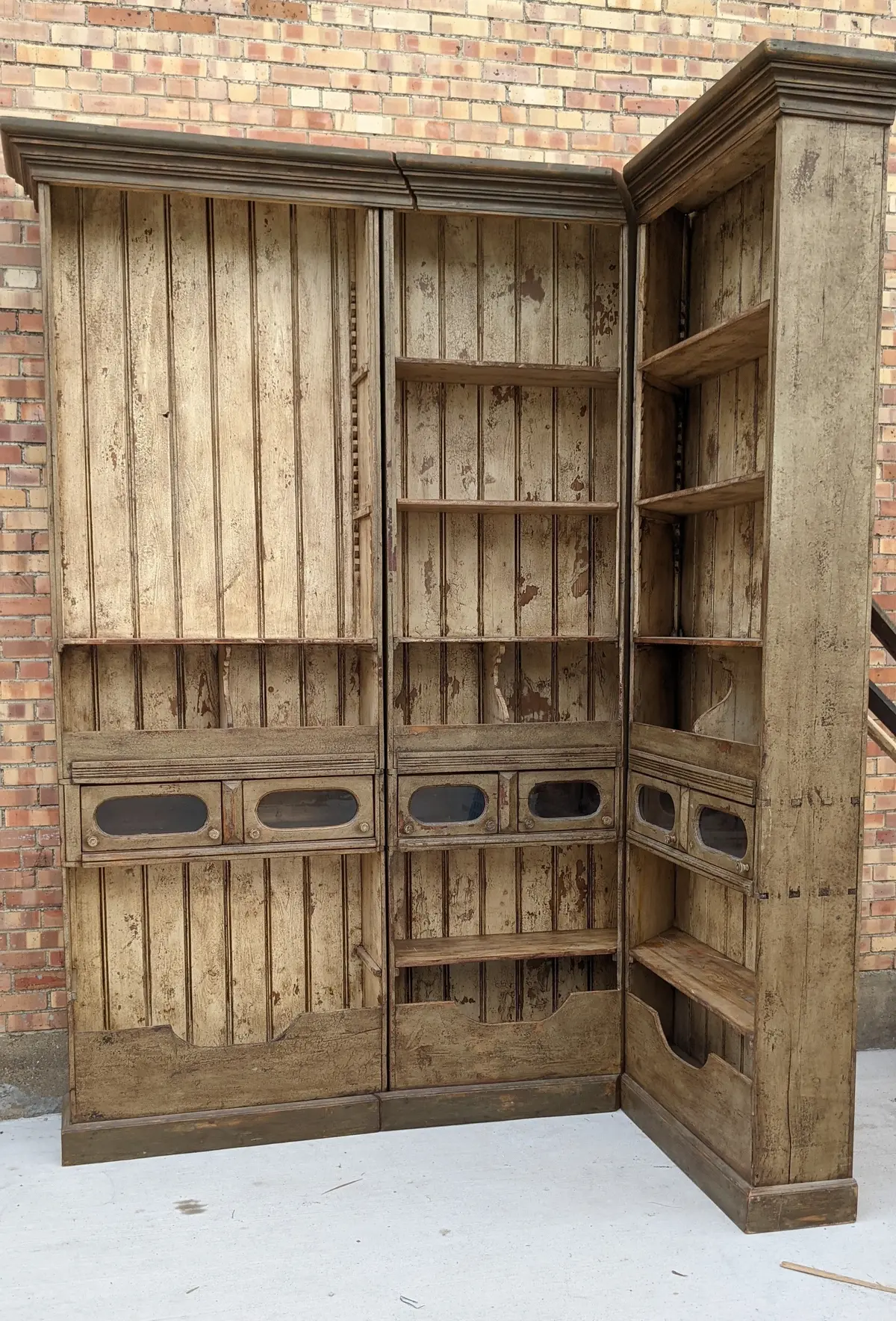 Tall Romanian Merchants L Shaped Apothecary Display 1