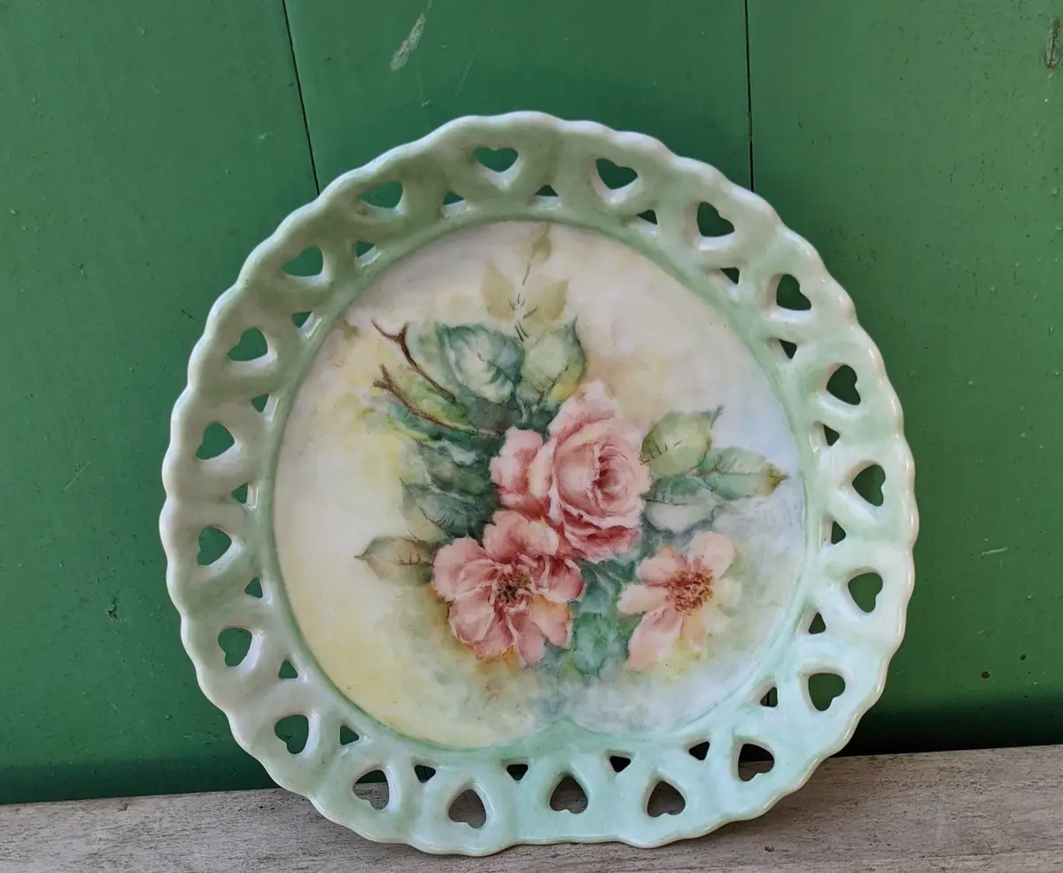 Small Hand Painted Rose Tray 1