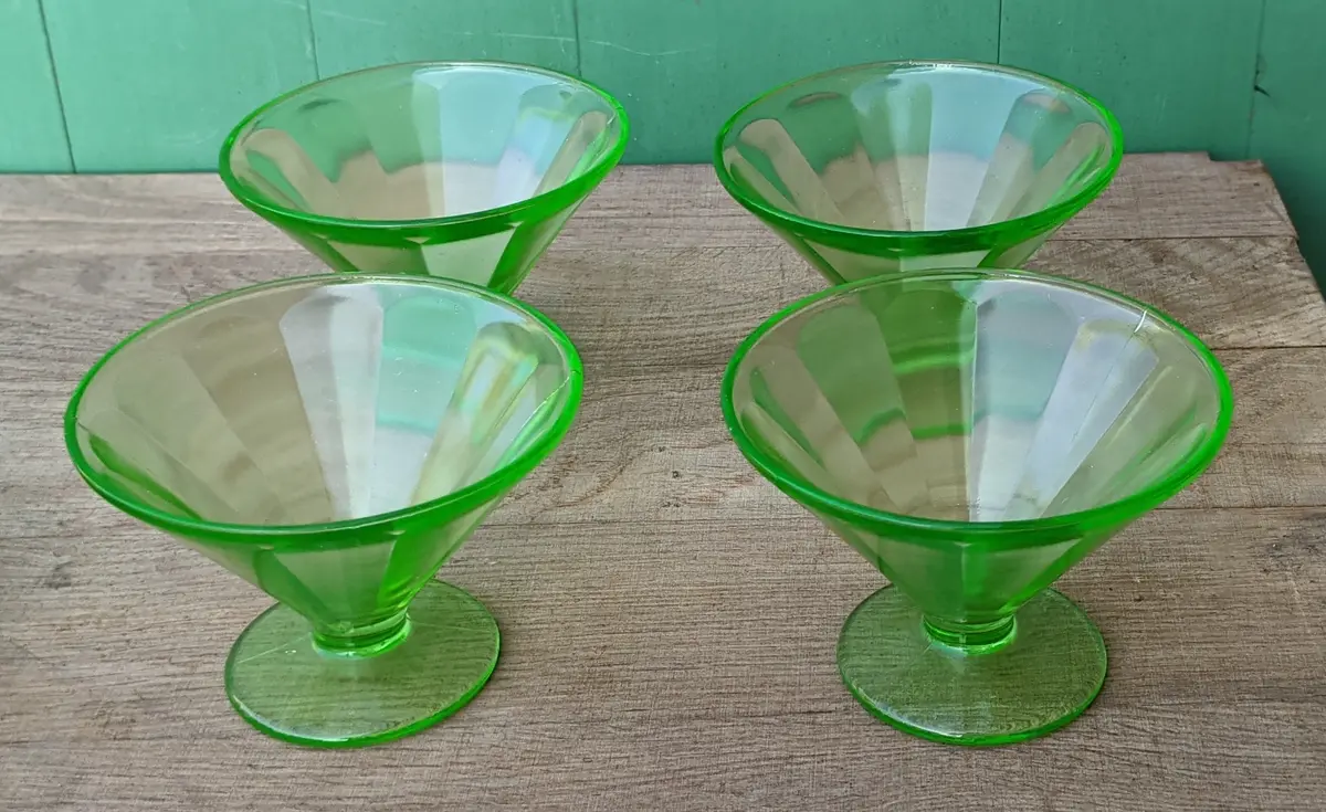 Set Of 4 Fostoria Green Sherbert Glasses 1
