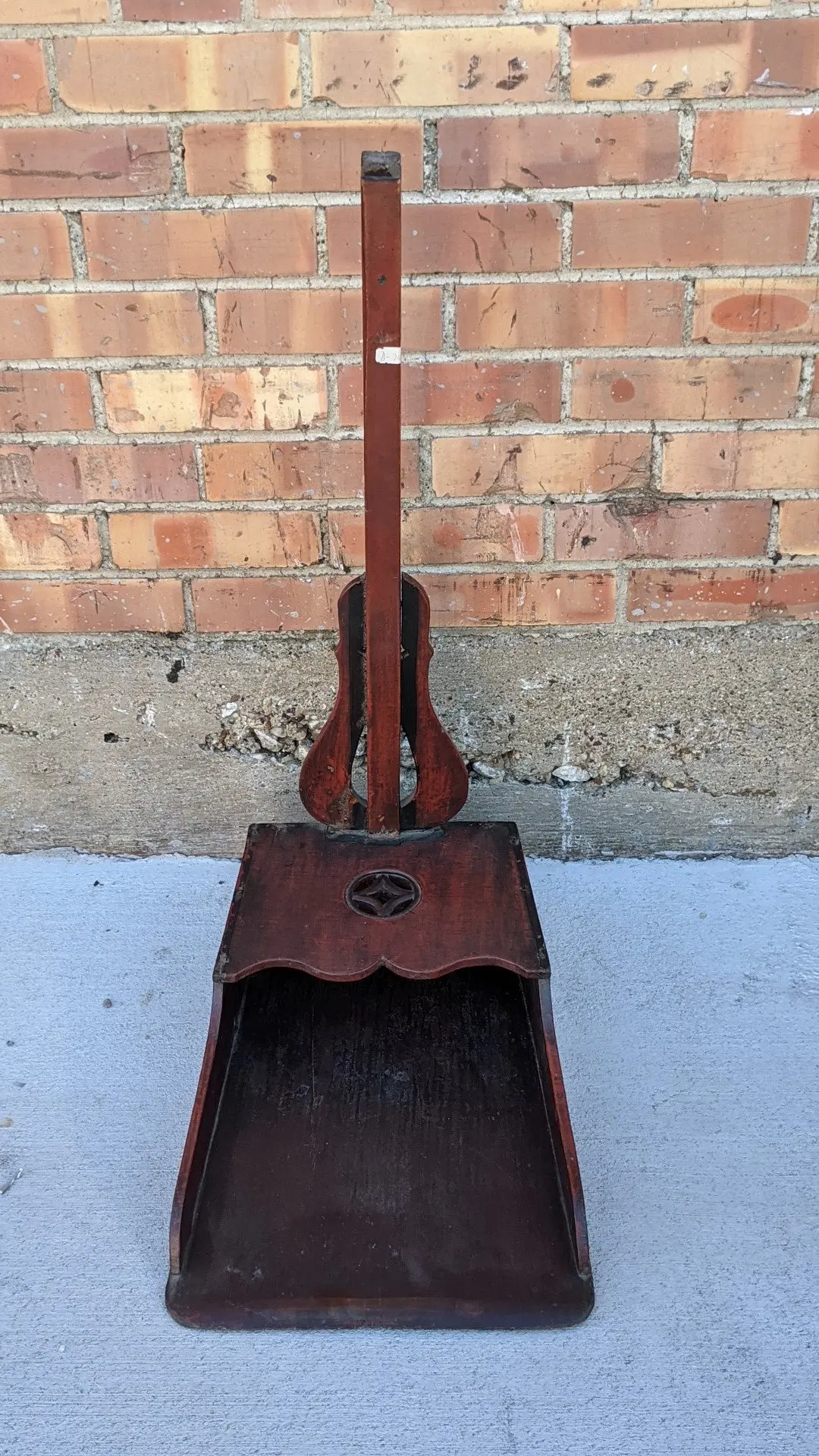 Asian Wood Dust Pan 1