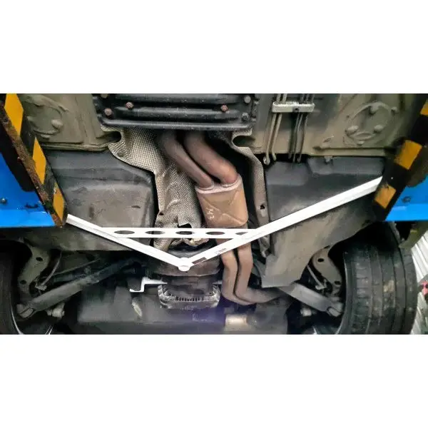 Ultra Racing Bmw 3 Series (E46) Rear Lower Brace Urtw-Rl3-2886 1