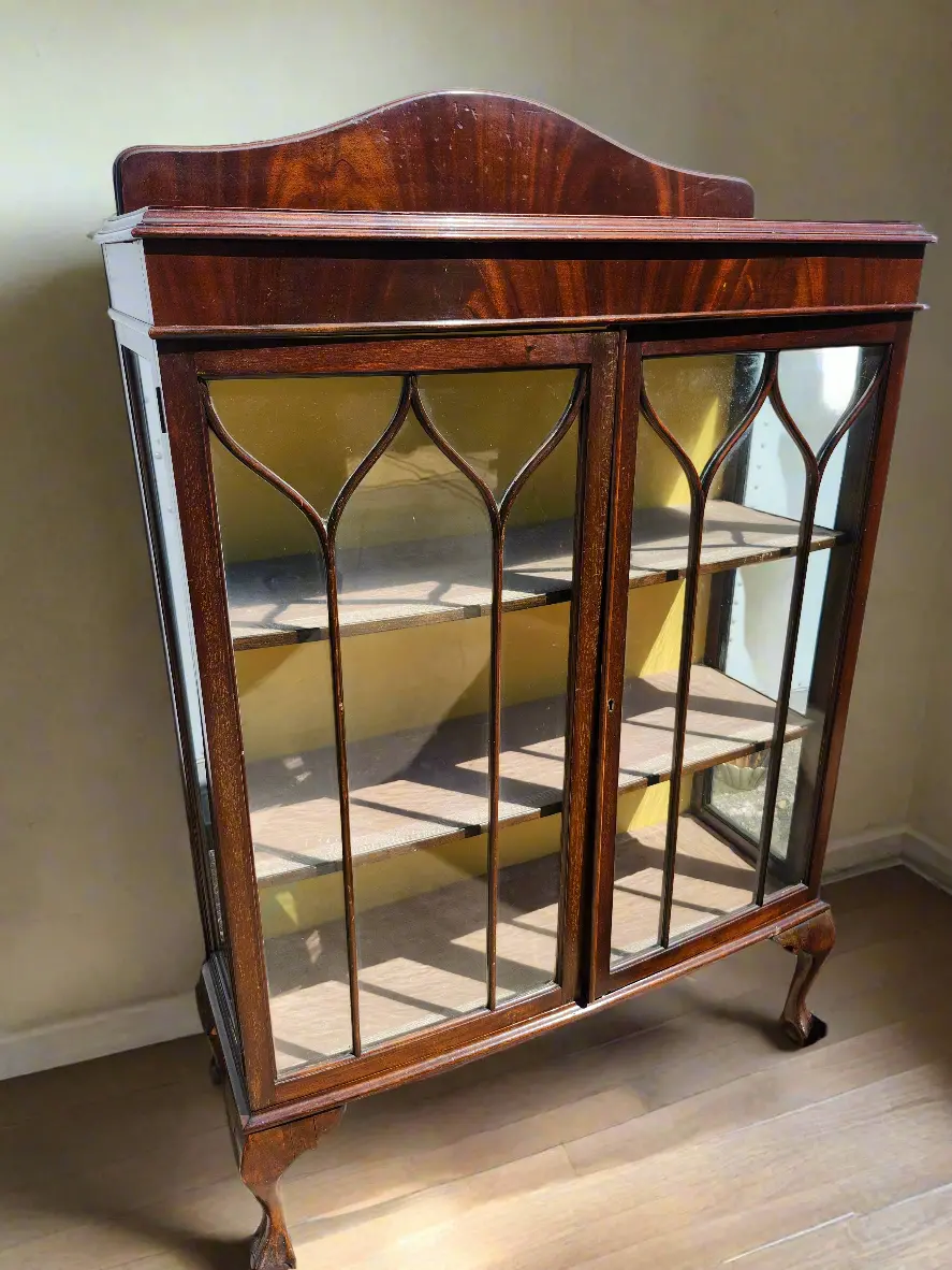 Chippendale Small Curio Cabinet  With Claw Feet C 1920 1