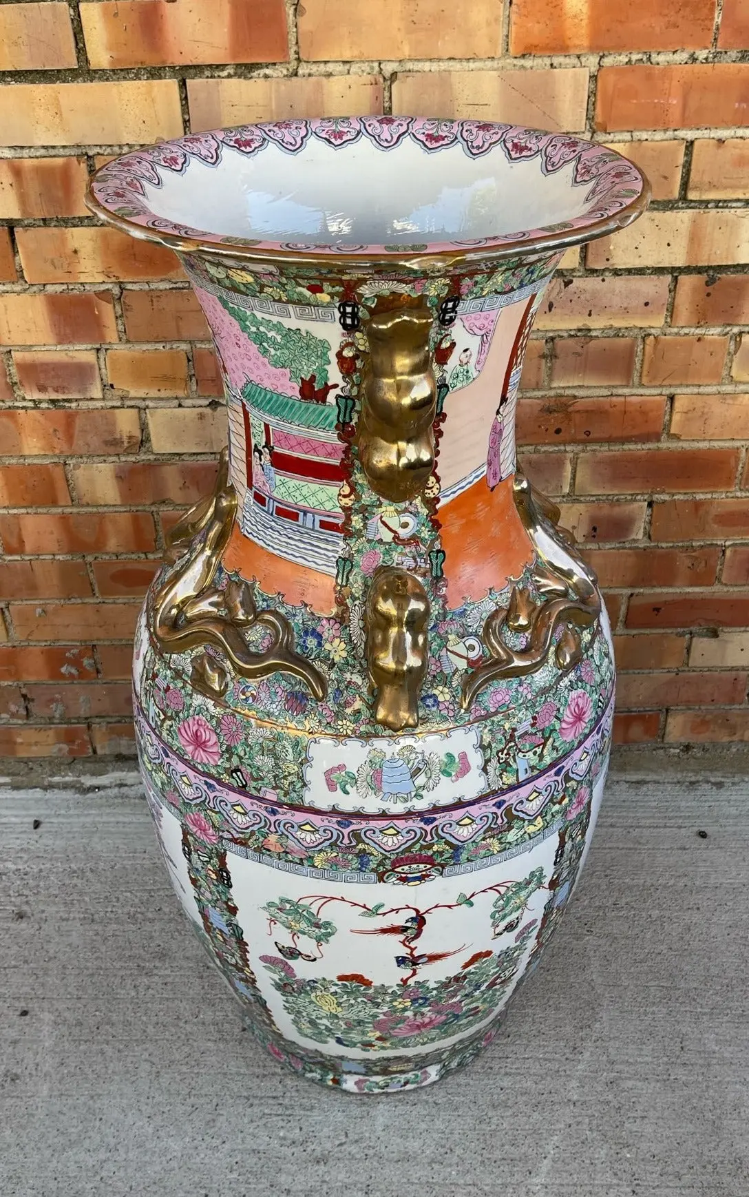 Chinese Temple Urn 1