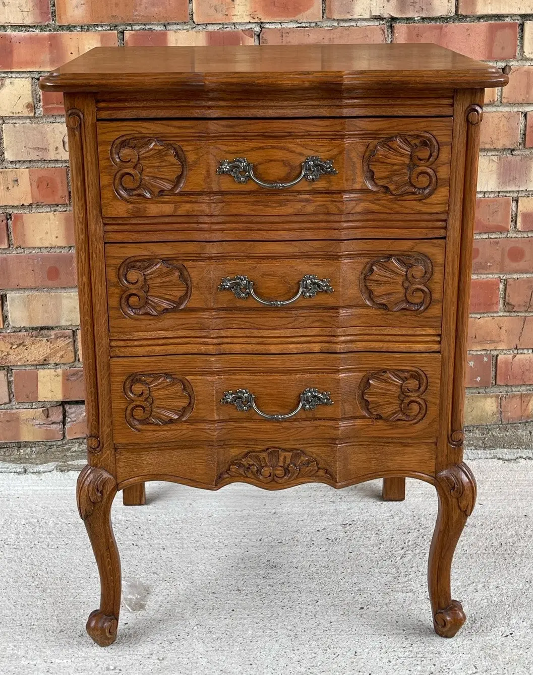 Small 3 Drawer Louis Xv Chest 1