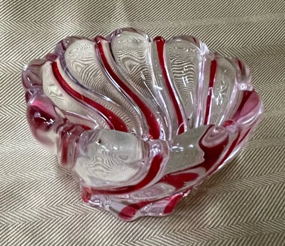 Mikasa Small Swirl Clear And Red Bowl 1