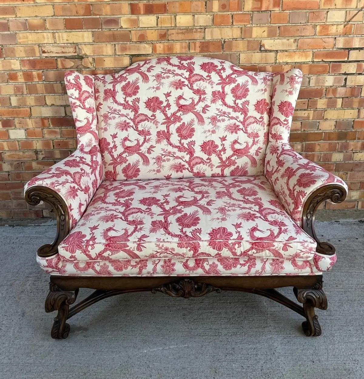 Wing Back Seat With Red And White Pheonix Fabric 1