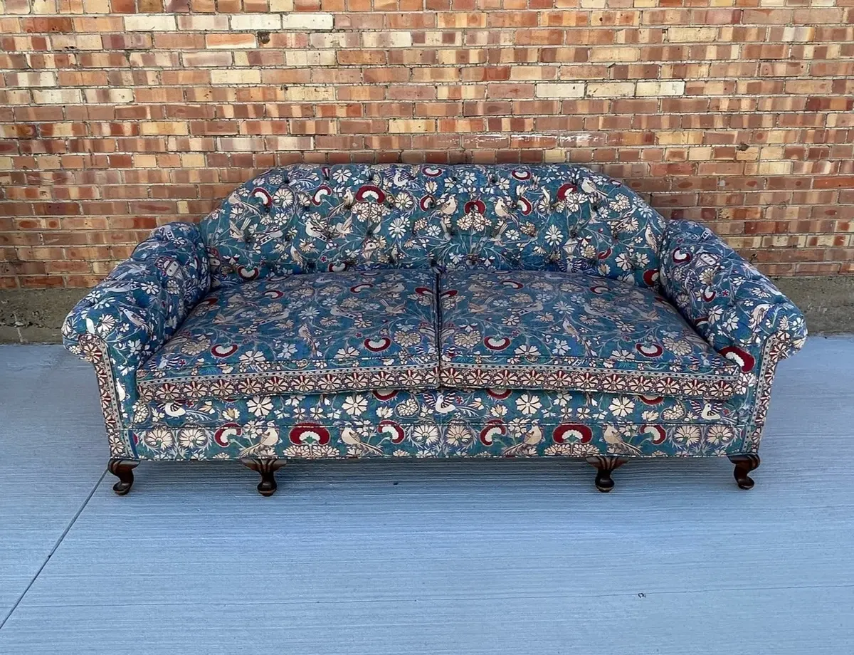 Large Tufted Back Queen Anne Leg Sofa 1