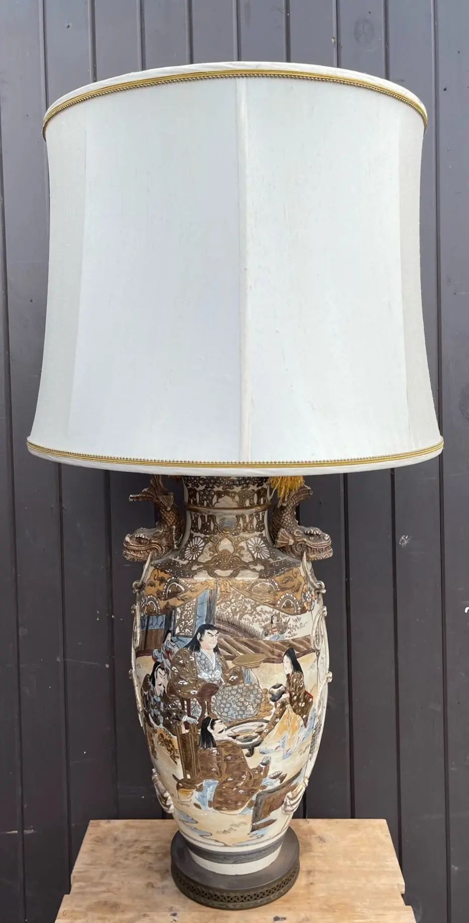 Elaborate Large Hand Painted Japanese Satsuma Table Lamp 1