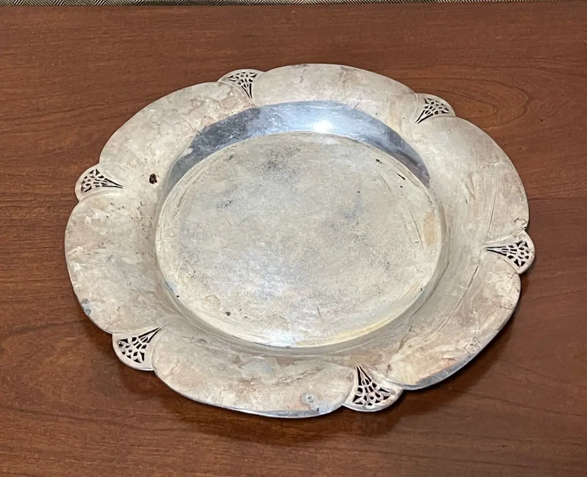 Small Silverplate Tray With Pierced Edges 1