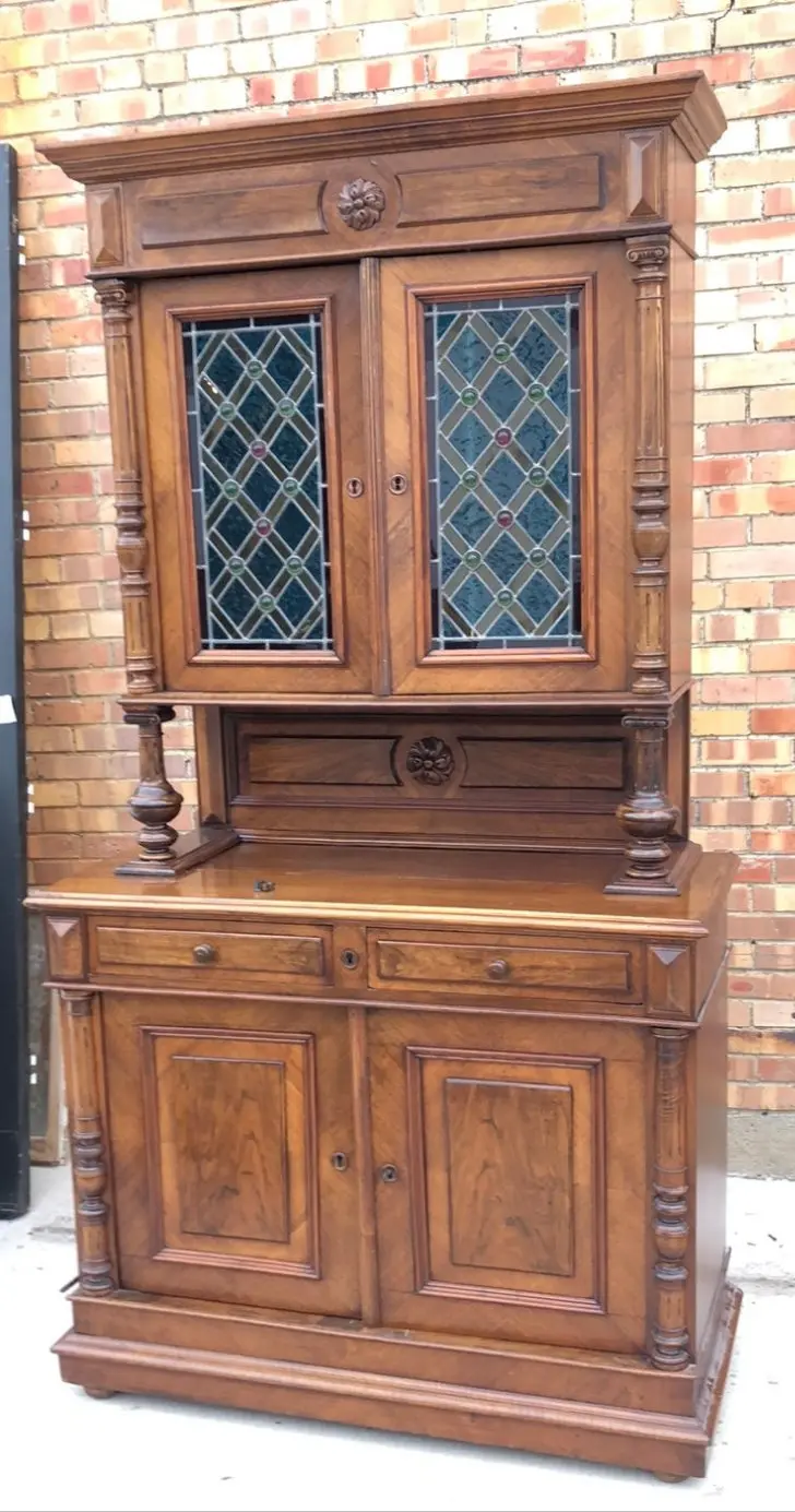 Stained Glass Walnut Hunt Cabinet With Rondells 1