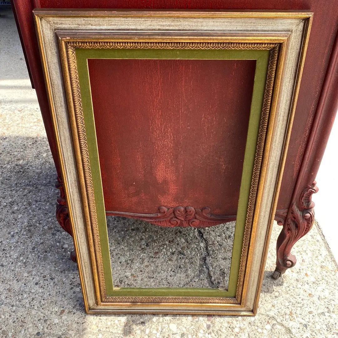 Gilded Ivory Color With Green Lining 1