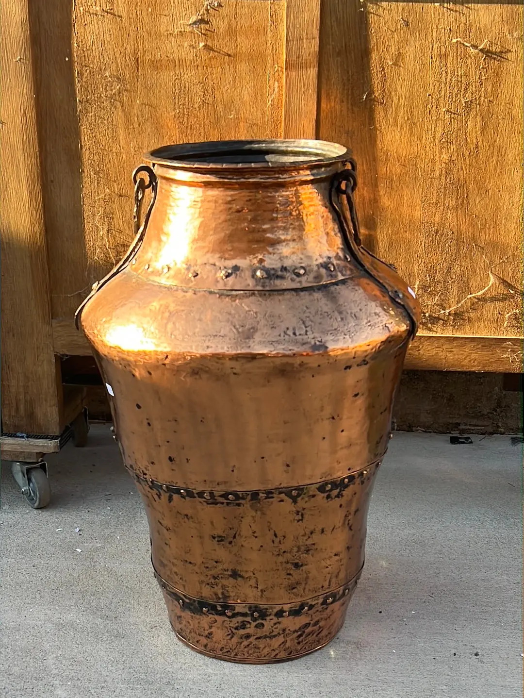 Large Copper Handmade Urn With Handles 1